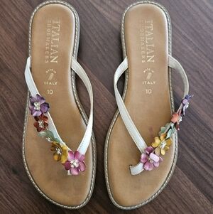 Italian Shoemakers Women's Floral Sandals - Multicolor